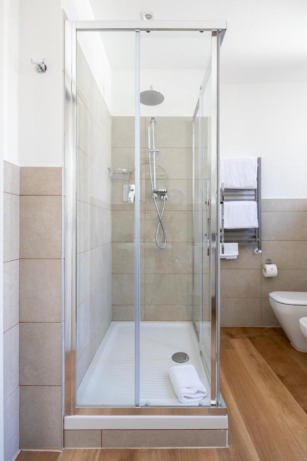Vis A Vis Apartments Trieste Exterior foto